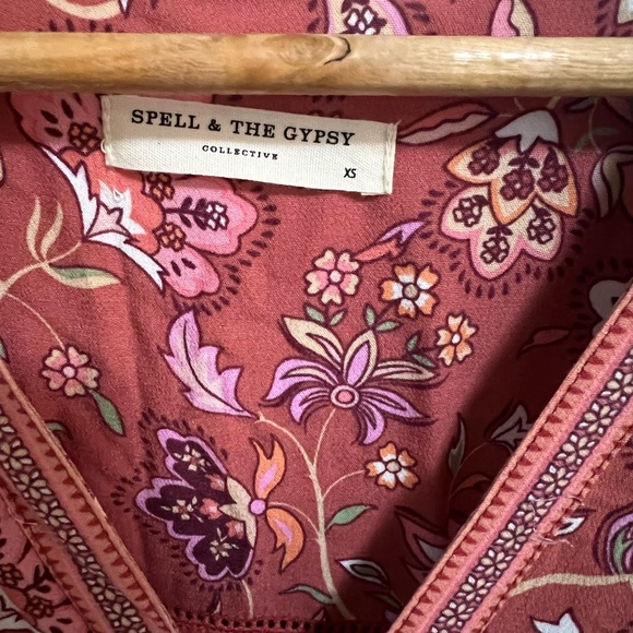 Spell and the Gypsy Portobello Gown - Picture 4 of 5